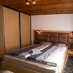 شقة Apartman Hrabusice